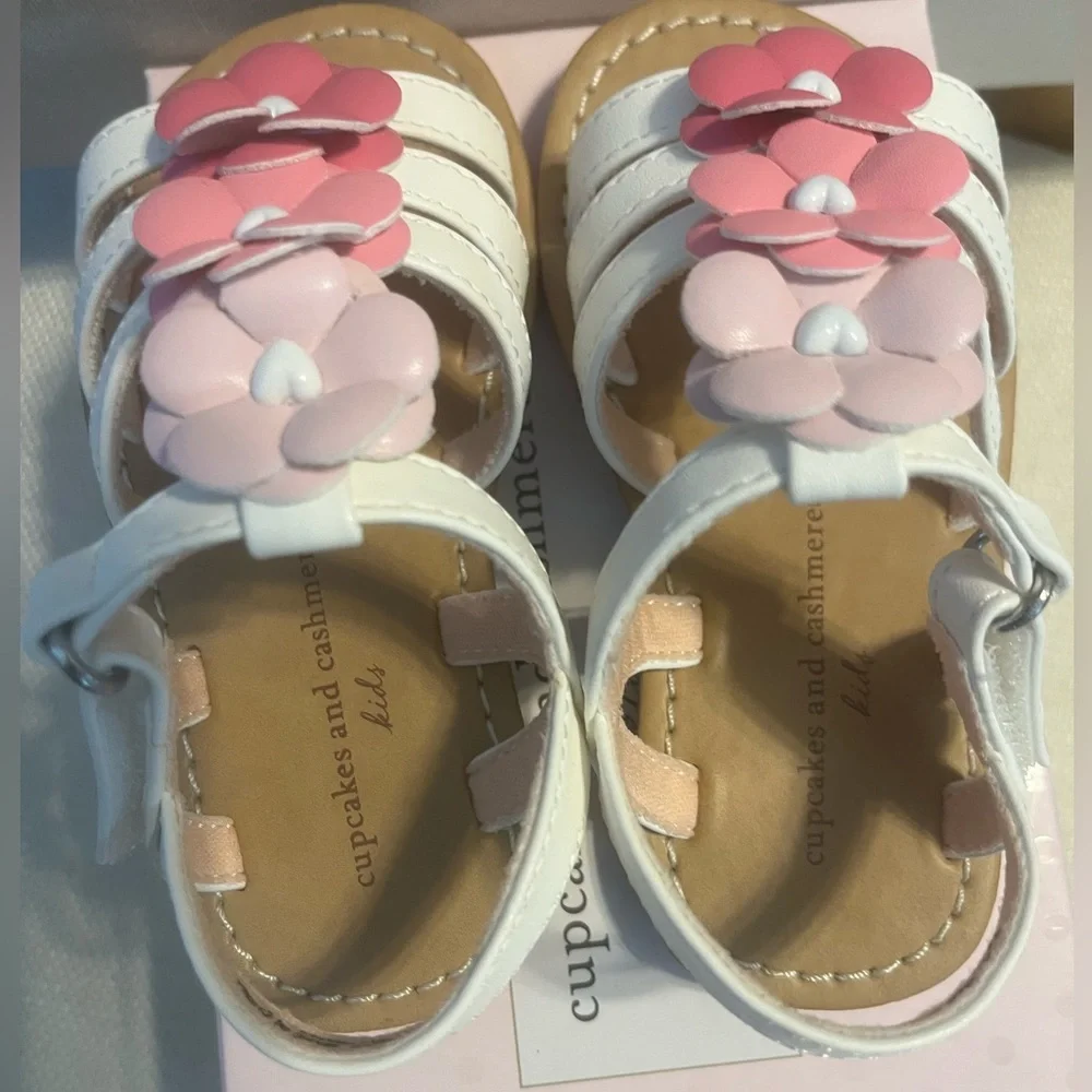 NWT Cupcakes and Cashmere Baby Girl Pink Floral Sandals